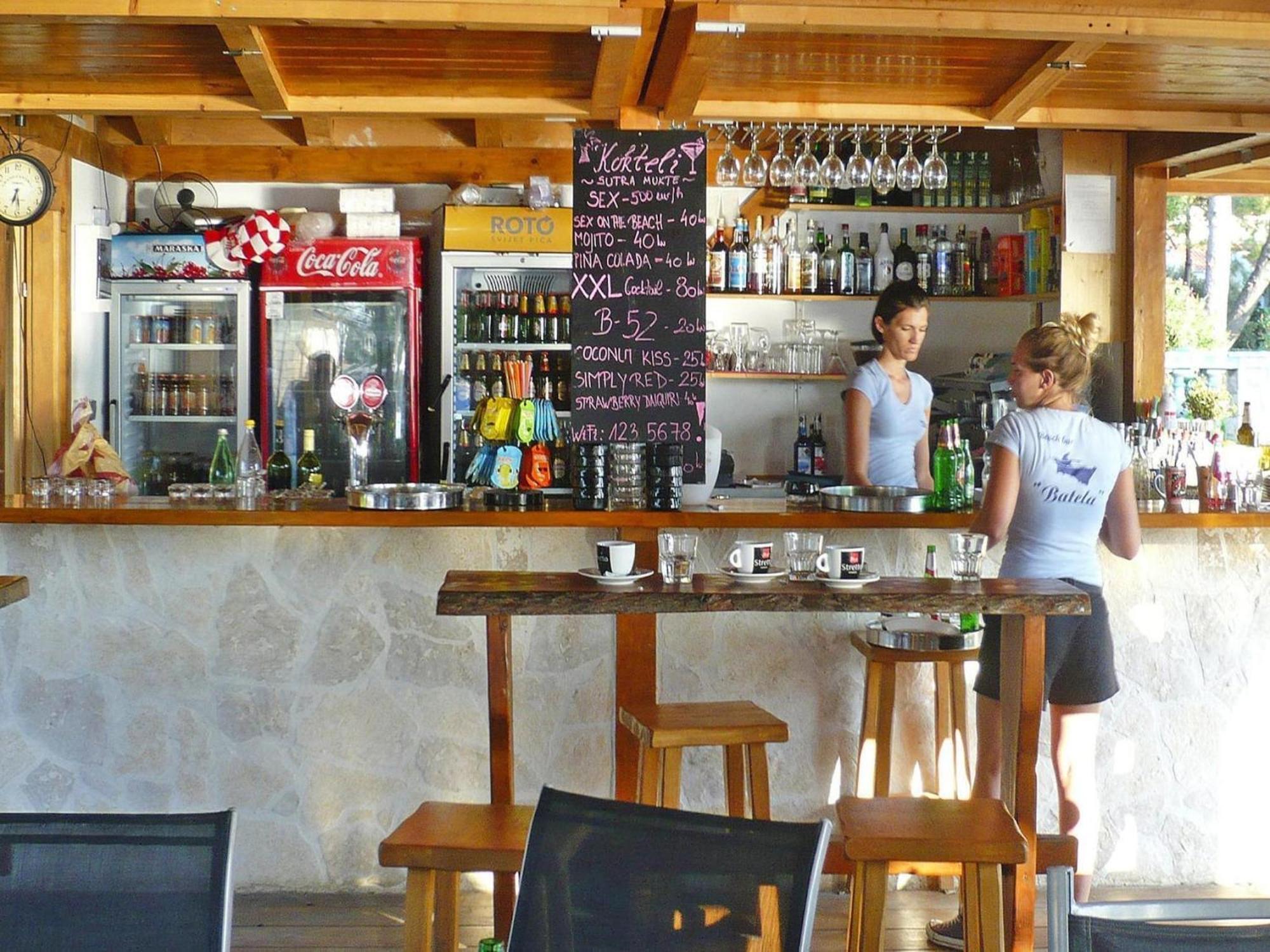 Apartments Ljilja In Privlaka, Near Sandy Beach Привлака Екстериор снимка