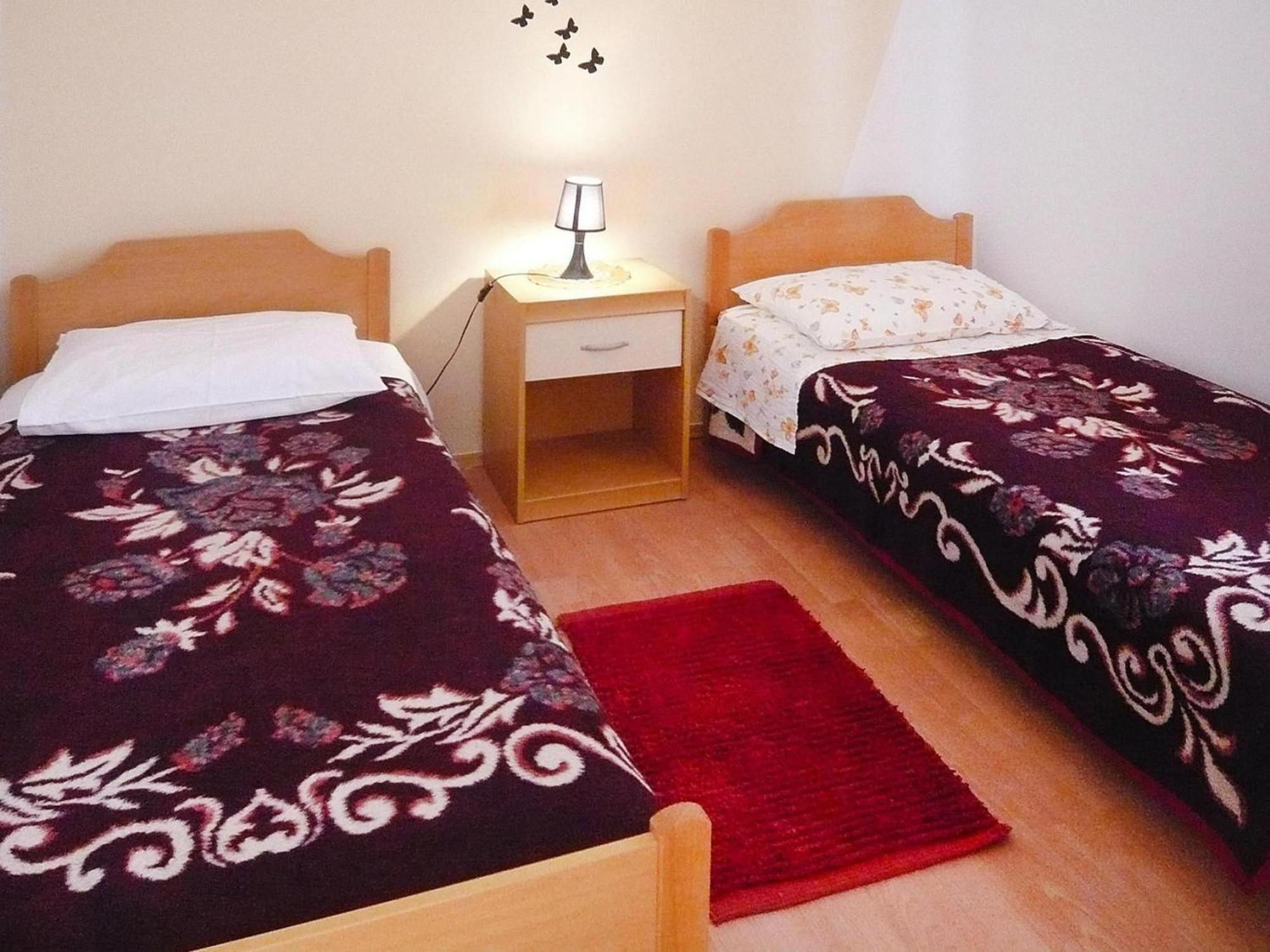 Apartments Ljilja In Privlaka, Near Sandy Beach Привлака Екстериор снимка